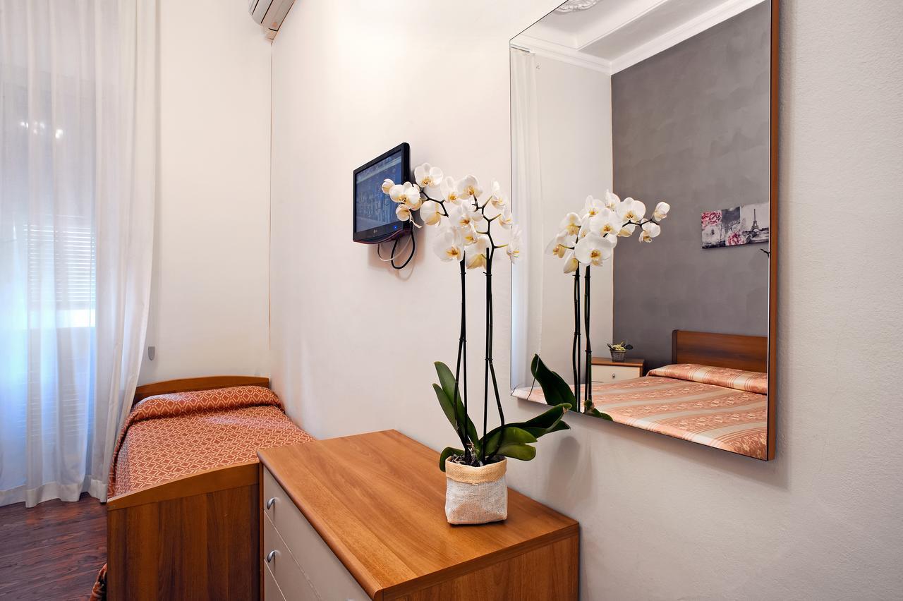 Via Marsaglia Rooms Sanremo Exterior foto