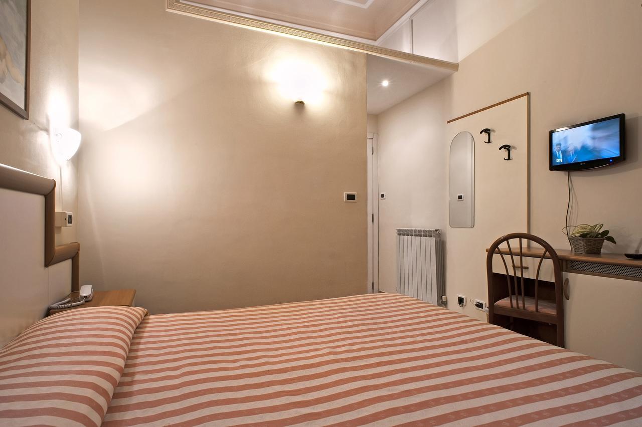 Via Marsaglia Rooms Sanremo Exterior foto